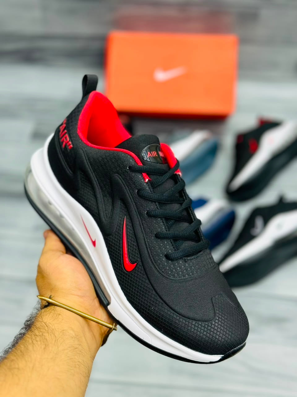 AIR-MAX