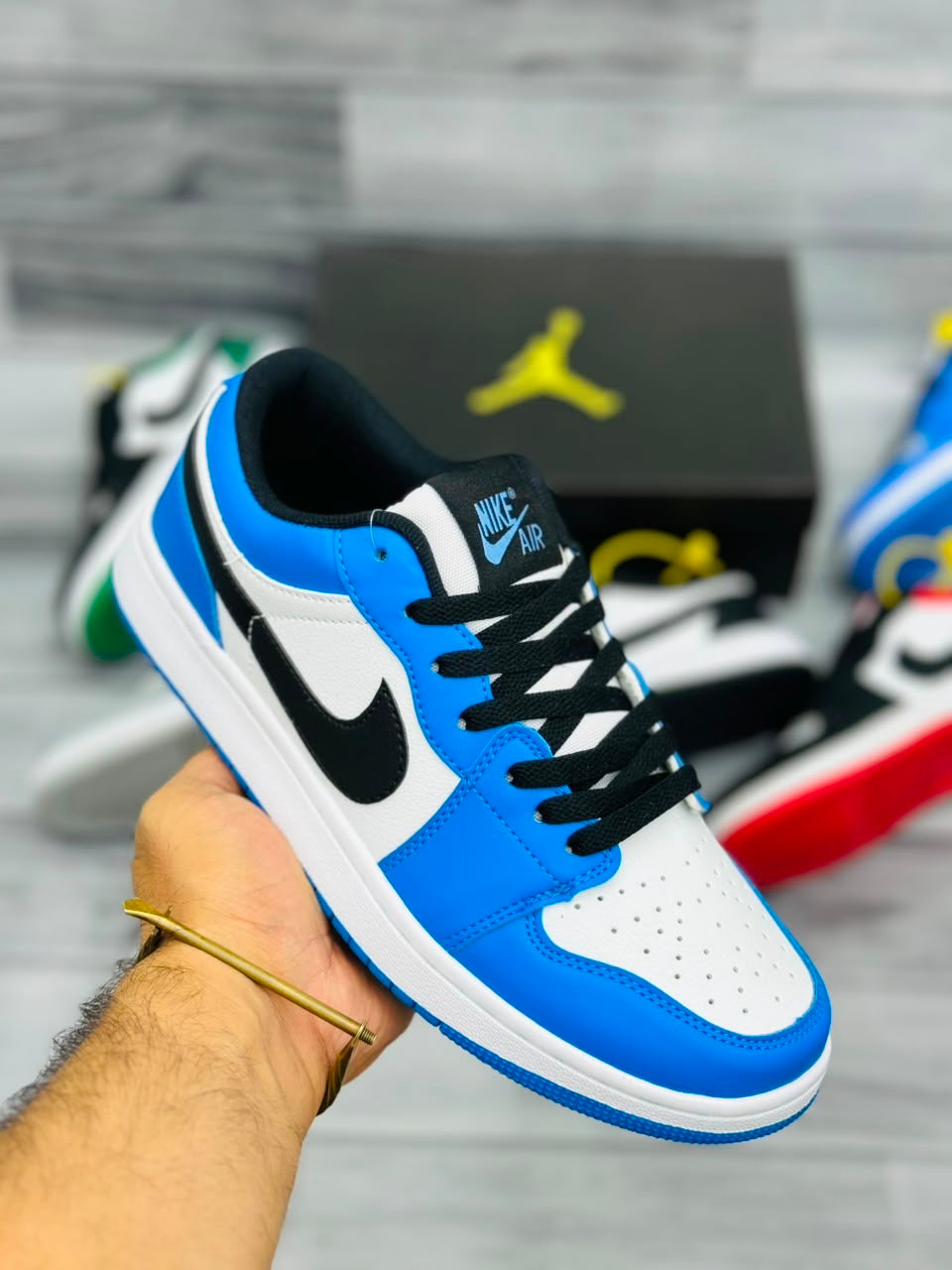 NIKE-AIR JORDAN 1