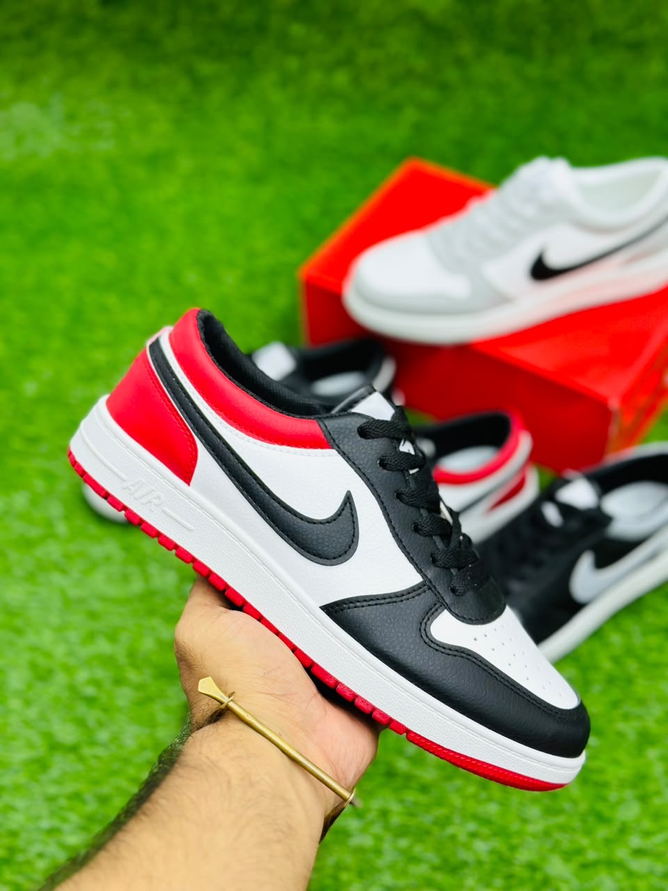 NIKE-AIR JORDAN 1