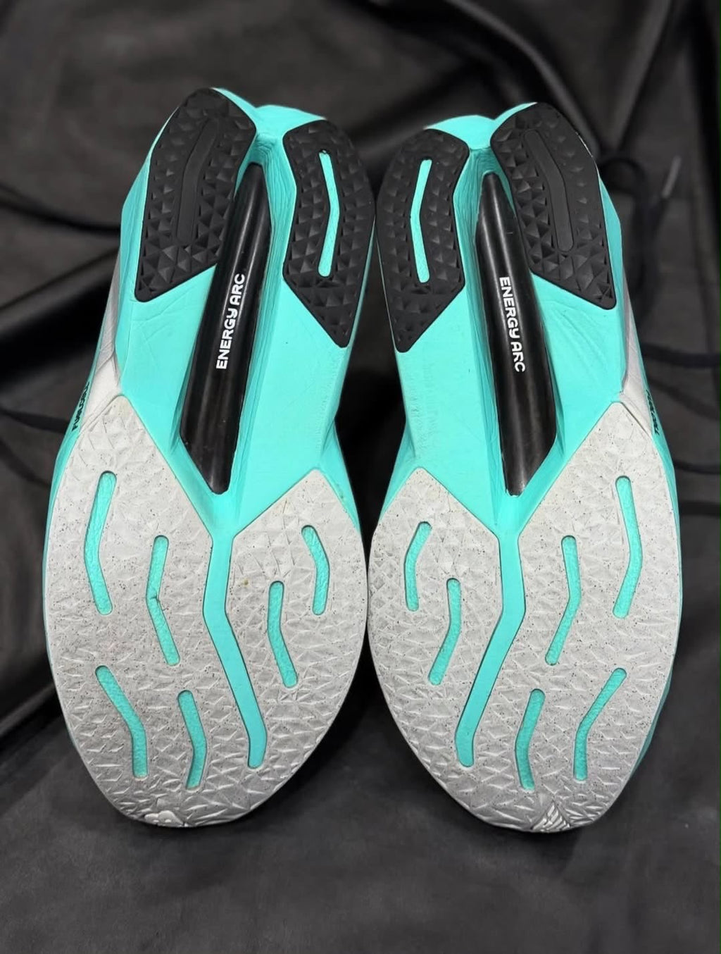 NEW-BALANCE FUEL CELL REBEL