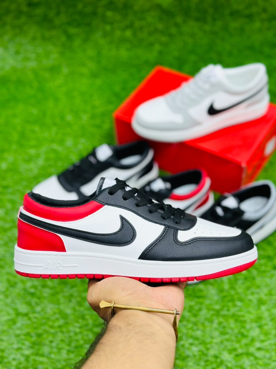 NIKE-AIR JORDAN 1